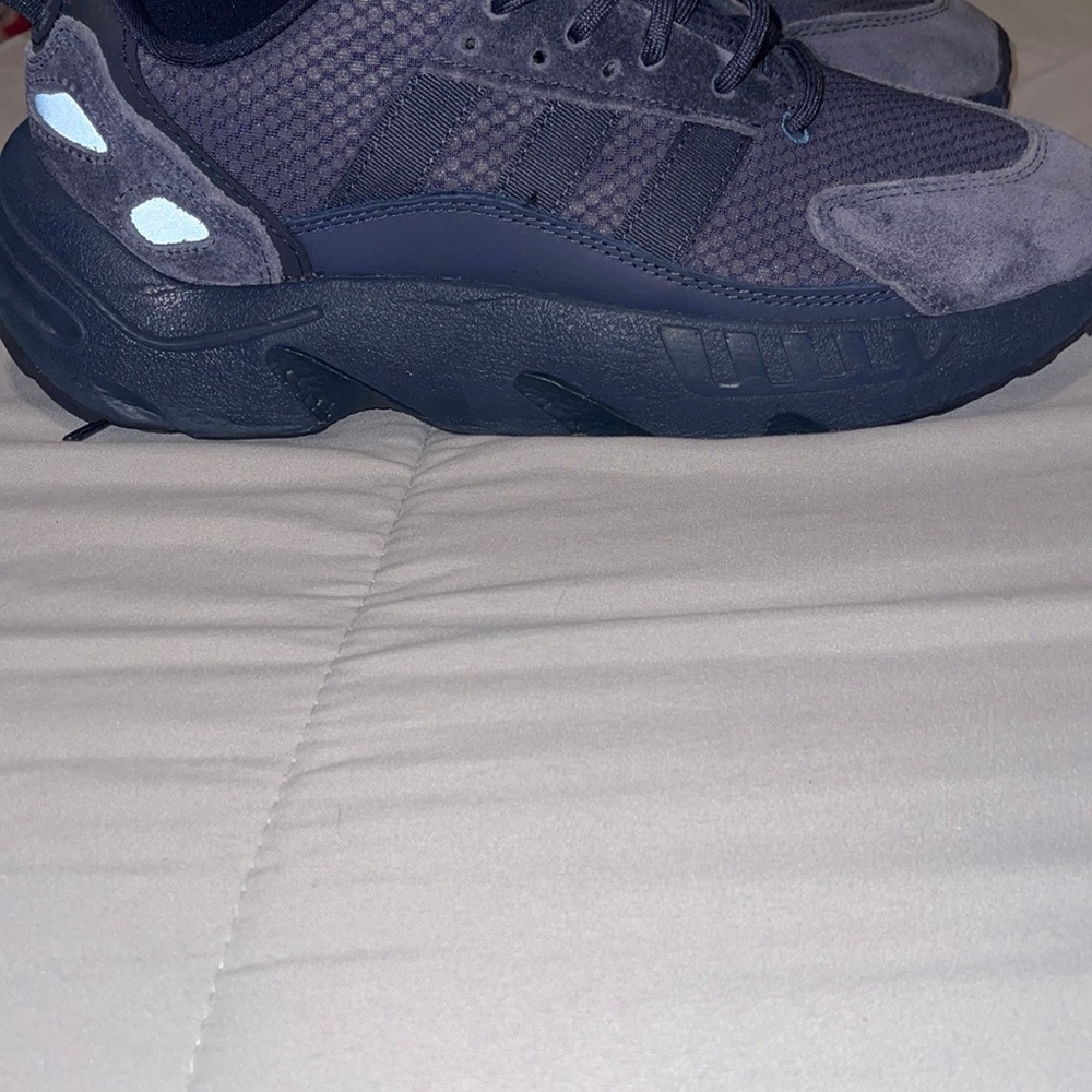 Brand new navy blue Adidas ZX22 BOOST - Picture 3 of 8